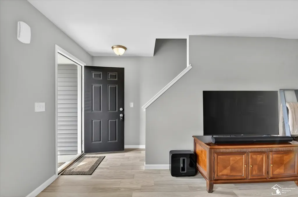 102 Forest Way Rose Township MI 48350