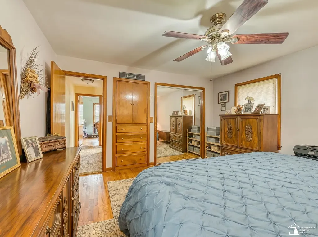 831 Wolverine Avenue Monroe City MI 48161