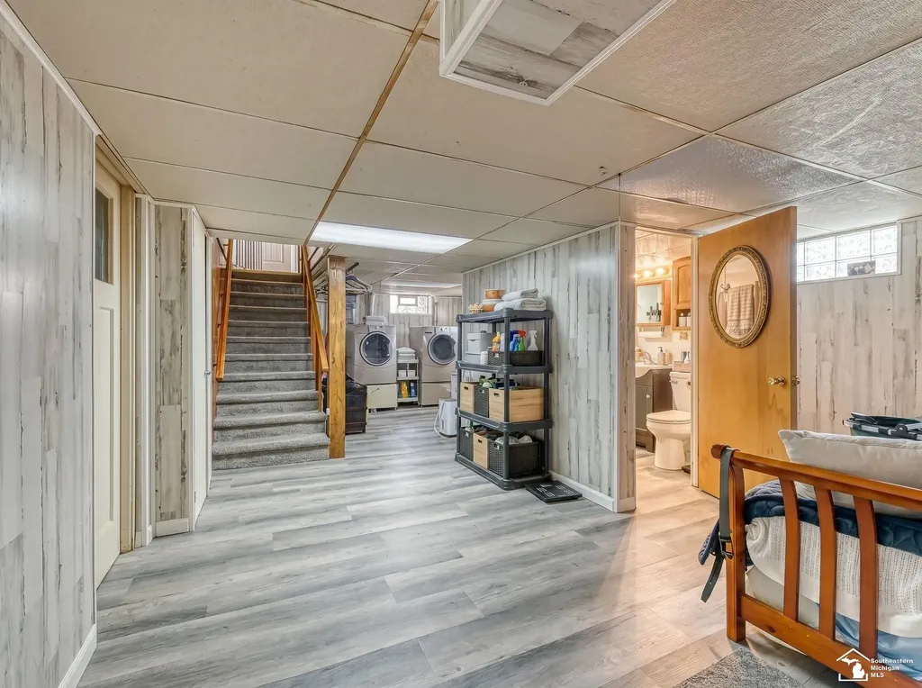 831 Wolverine Avenue Monroe City MI 48161