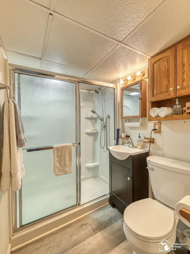 831 Wolverine Avenue Monroe City MI 48161