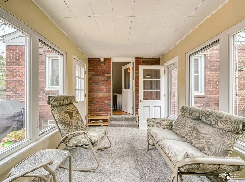 831 Wolverine Avenue Monroe City MI 48161