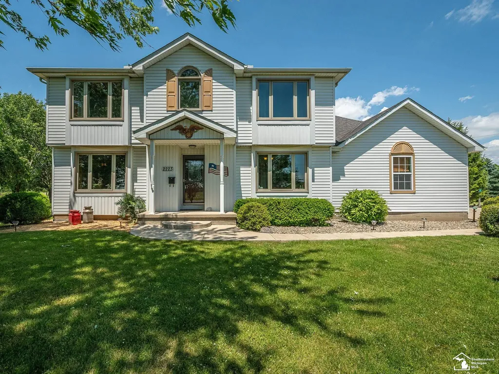 2223 Fix Road Frenchtown Township MI 48162