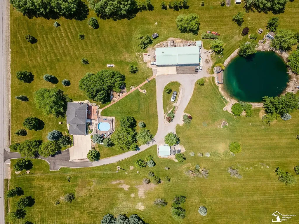 2223 Fix Road Frenchtown Township MI 48162