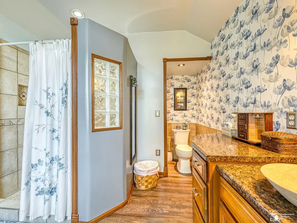 2223 Fix Road Frenchtown Township MI 48162