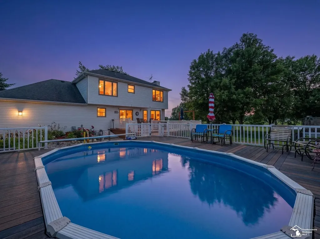 2223 Fix Road Frenchtown Township MI 48162