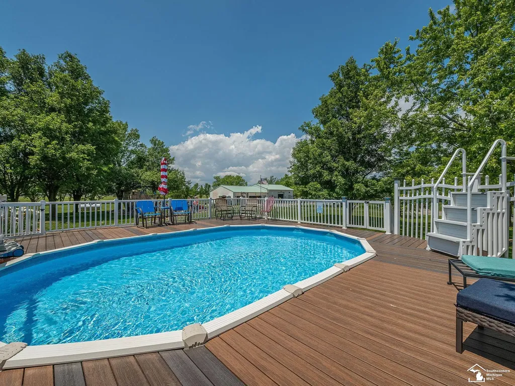 2223 Fix Road Frenchtown Township MI 48162