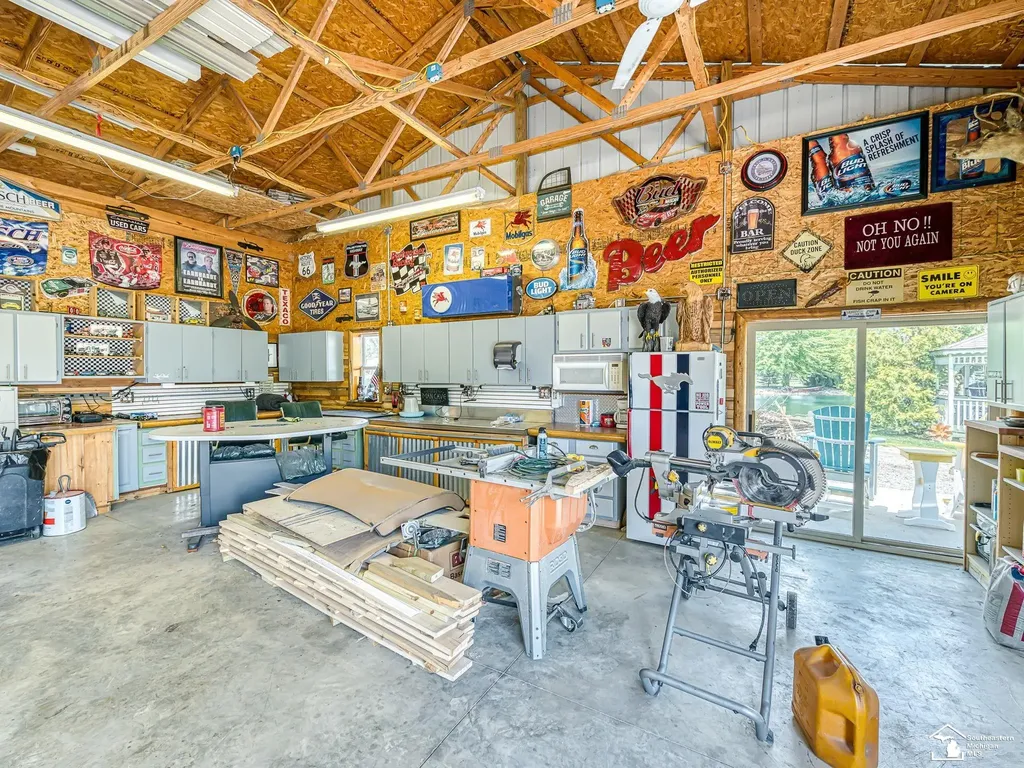 2223 Fix Road Frenchtown Township MI 48162