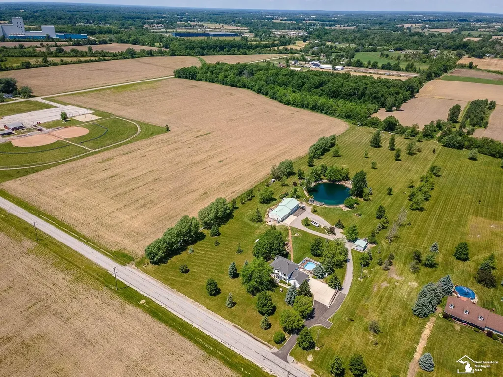 2223 Fix Road Frenchtown Township MI 48162
