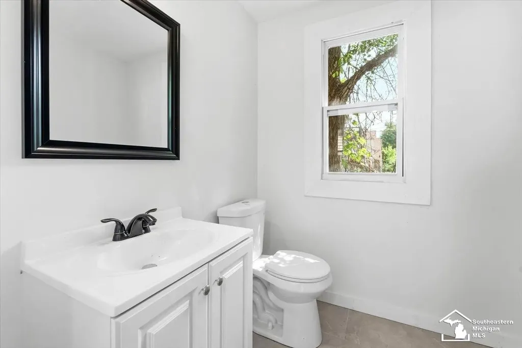 2353 Richton Stream Detroit City MI 48206