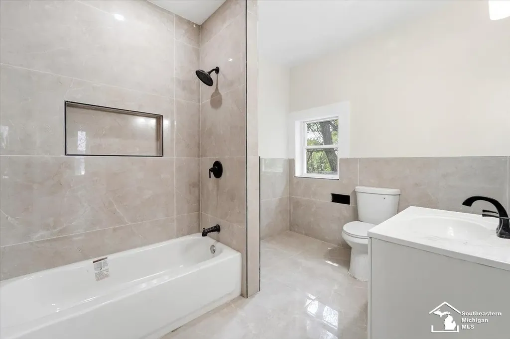 2353 Richton Stream Detroit City MI 48206