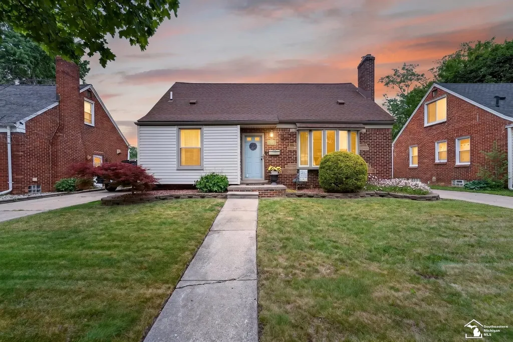 15580 Aster Avenue Allen Park City MI 48101