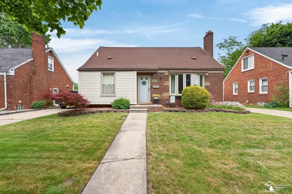 15580 Aster Avenue Allen Park City MI 48101