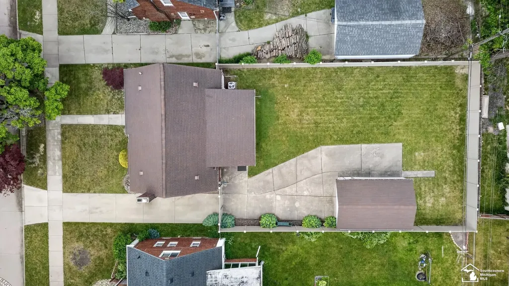 15580 Aster Avenue Allen Park City MI 48101
