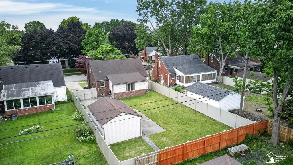 15580 Aster Avenue Allen Park City MI 48101