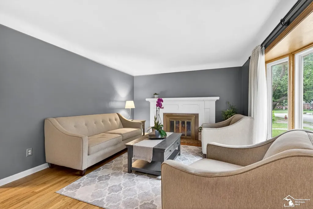 15580 Aster Avenue Allen Park City MI 48101