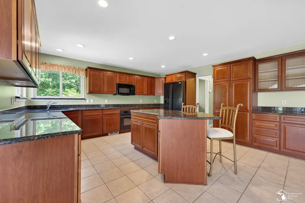 23376 Kirby Drive Brownstown Charter Township MI 48134