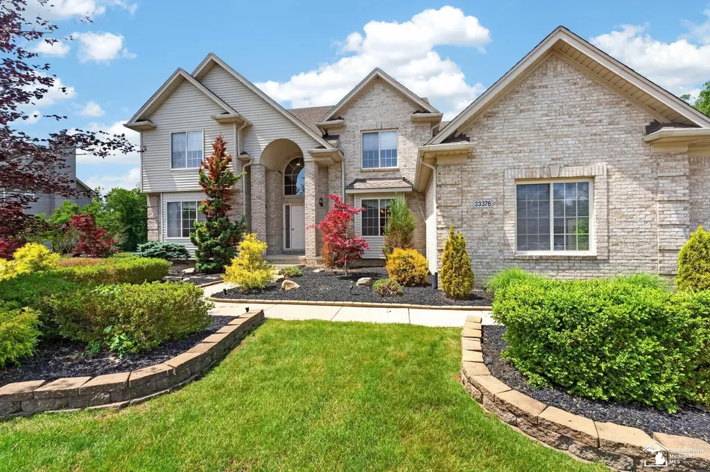 23376 Kirby Drive Brownstown Charter Township MI 48134