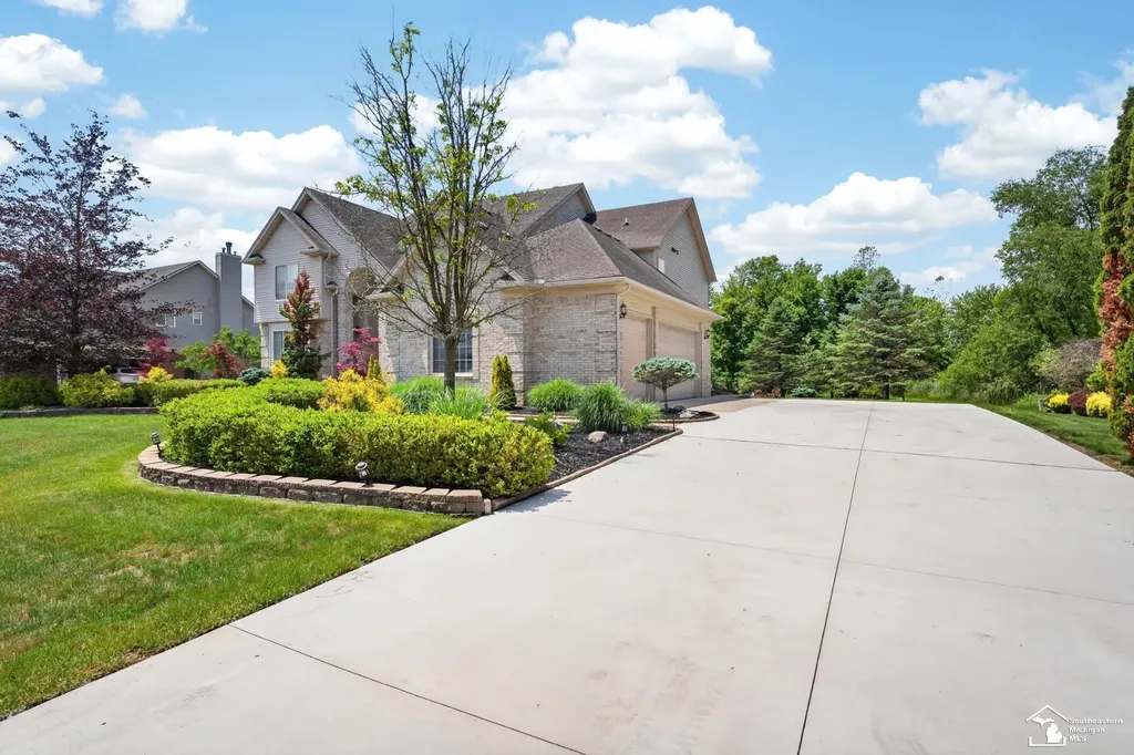 23376 Kirby Drive Brownstown Charter Township MI 48134