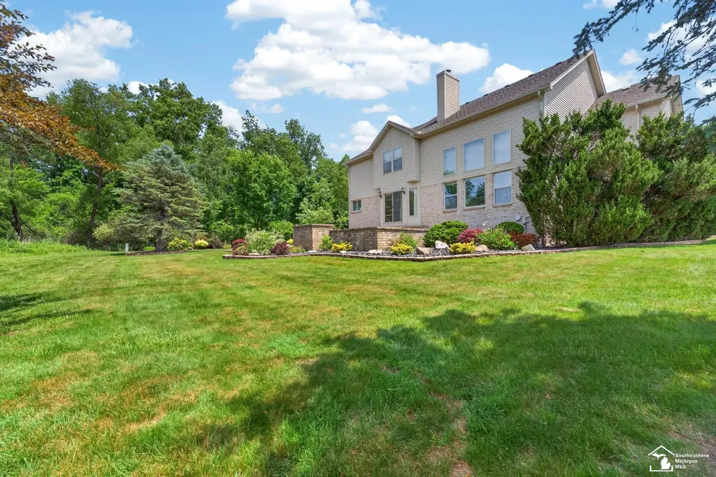 23376 Kirby Drive Brownstown Charter Township MI 48134