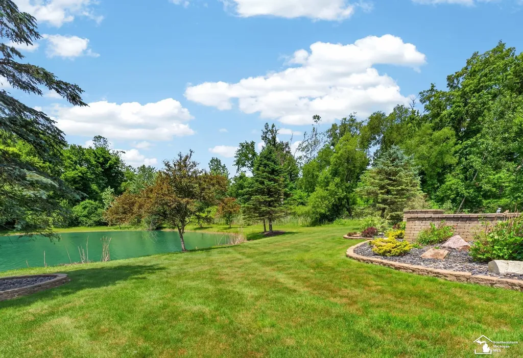23376 Kirby Drive Brownstown Charter Township MI 48134
