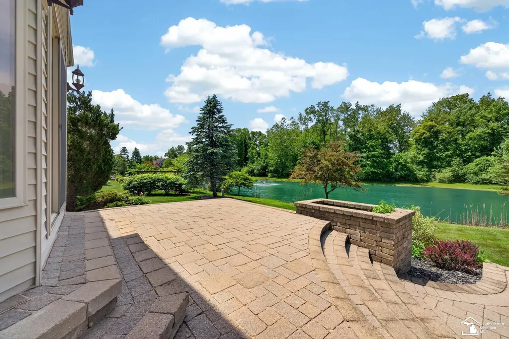 23376 Kirby Drive Brownstown Charter Township MI 48134