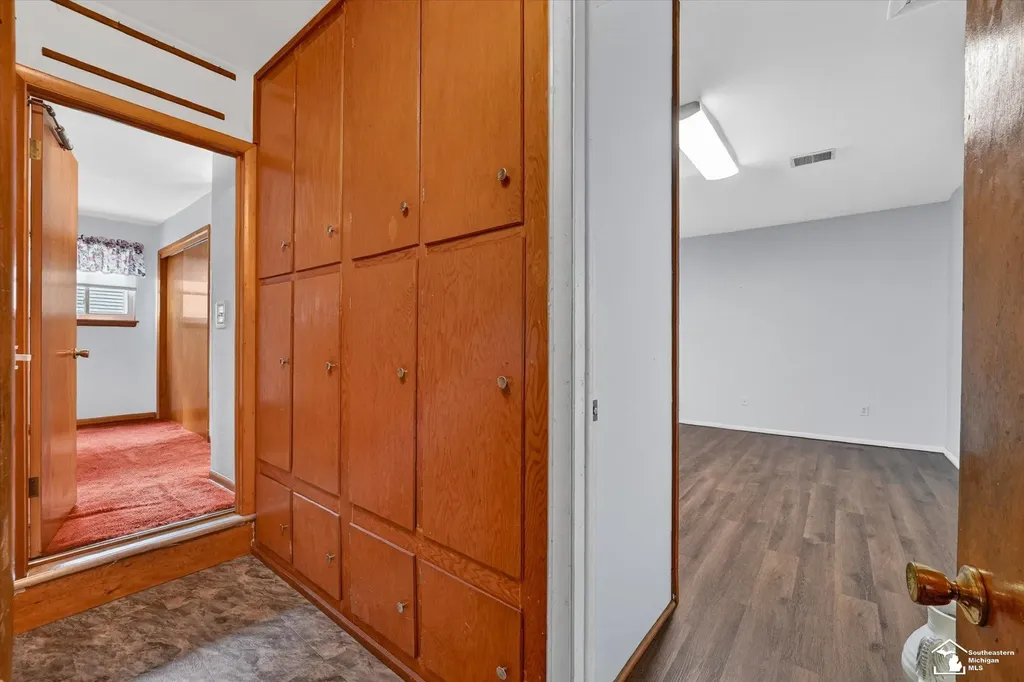 2854 Thunderbird Trail Bedford Township MI 48144