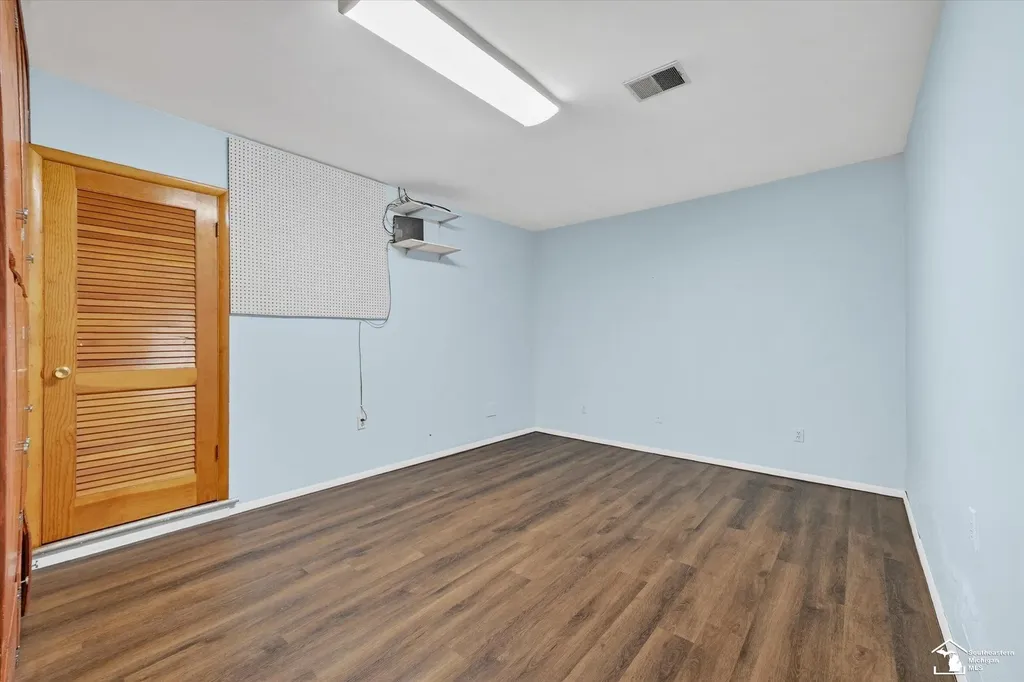 2854 Thunderbird Trail Bedford Township MI 48144