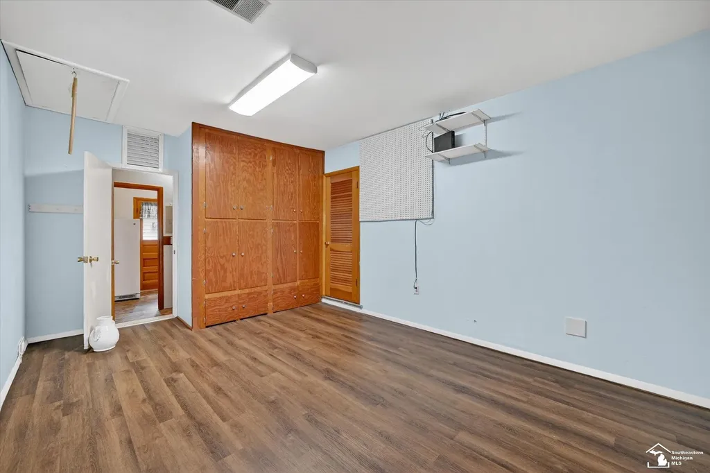 2854 Thunderbird Trail Bedford Township MI 48144