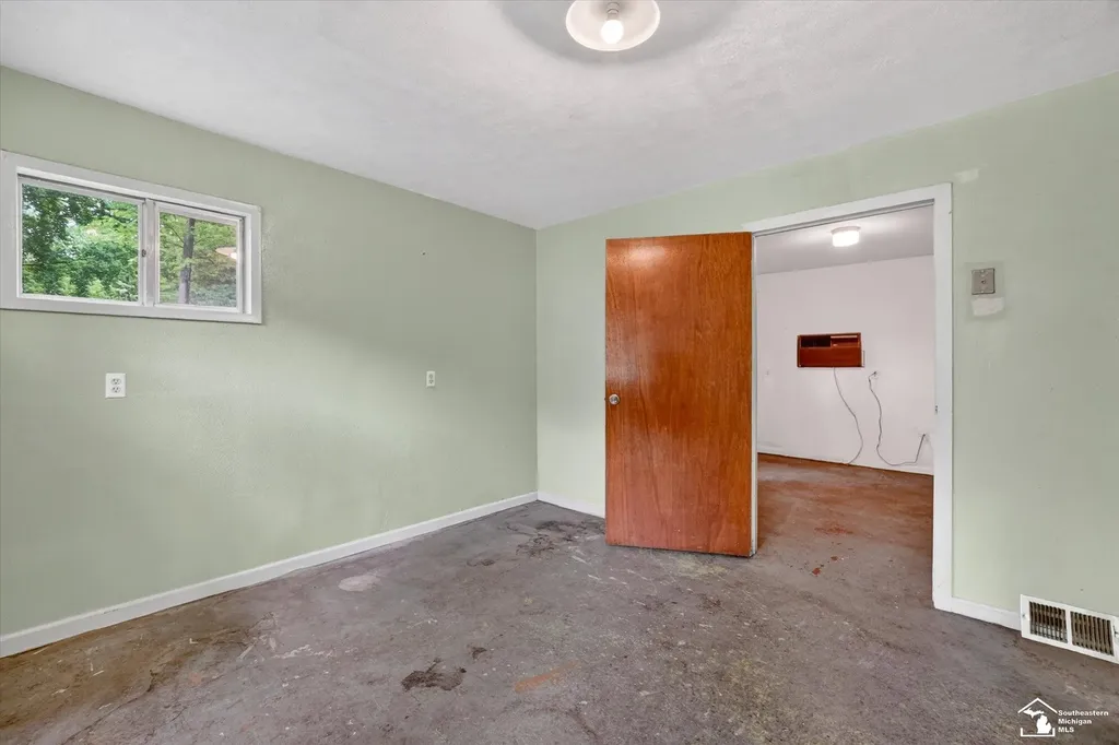 2854 Thunderbird Trail Bedford Township MI 48144