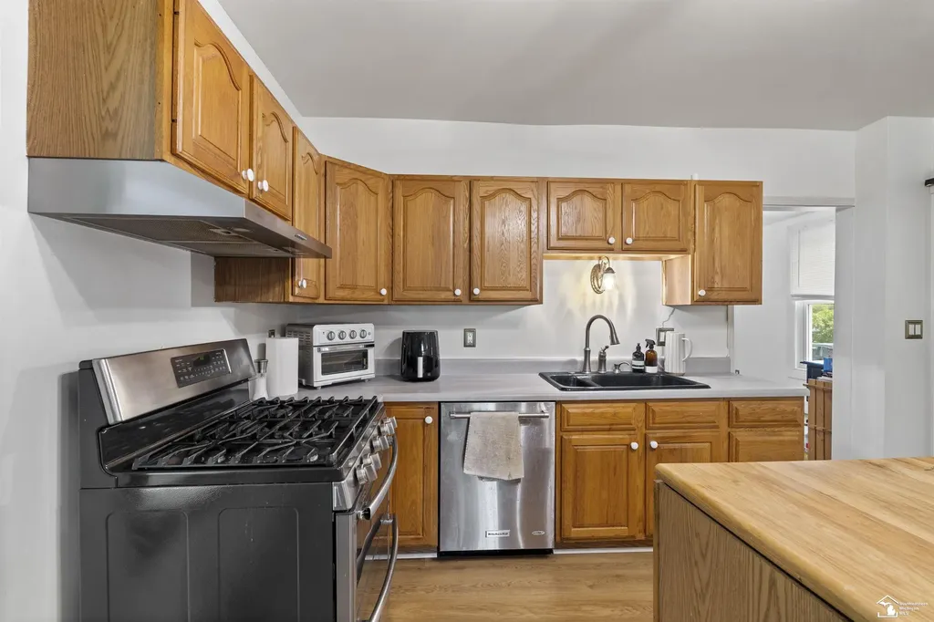 2808 Carleton Rockwood Road Monroe City MI 48117