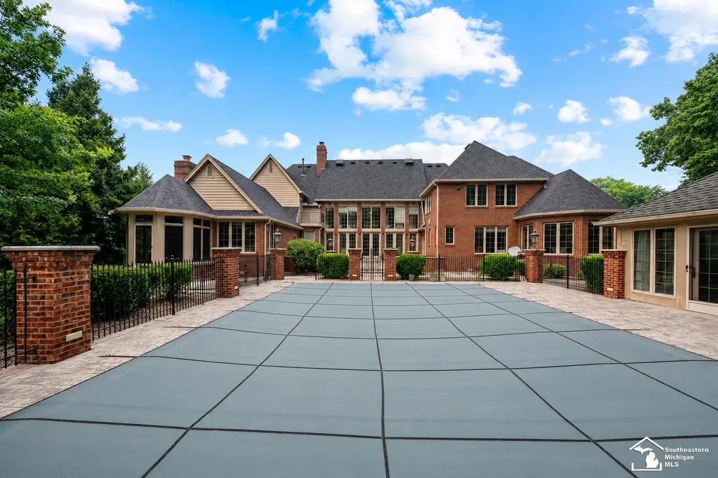 5481 Teakwood Drive Monroe Charter Township MI 48161