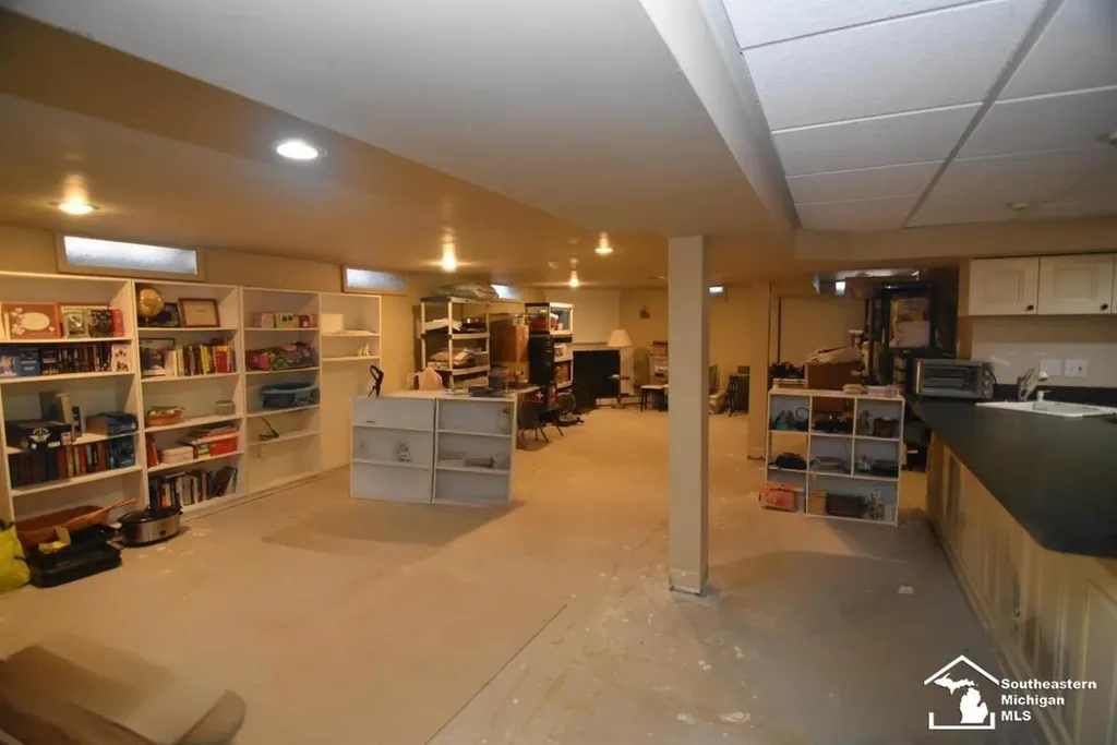 20474 Indiana Avenue Brownstown Charter Township MI 48183