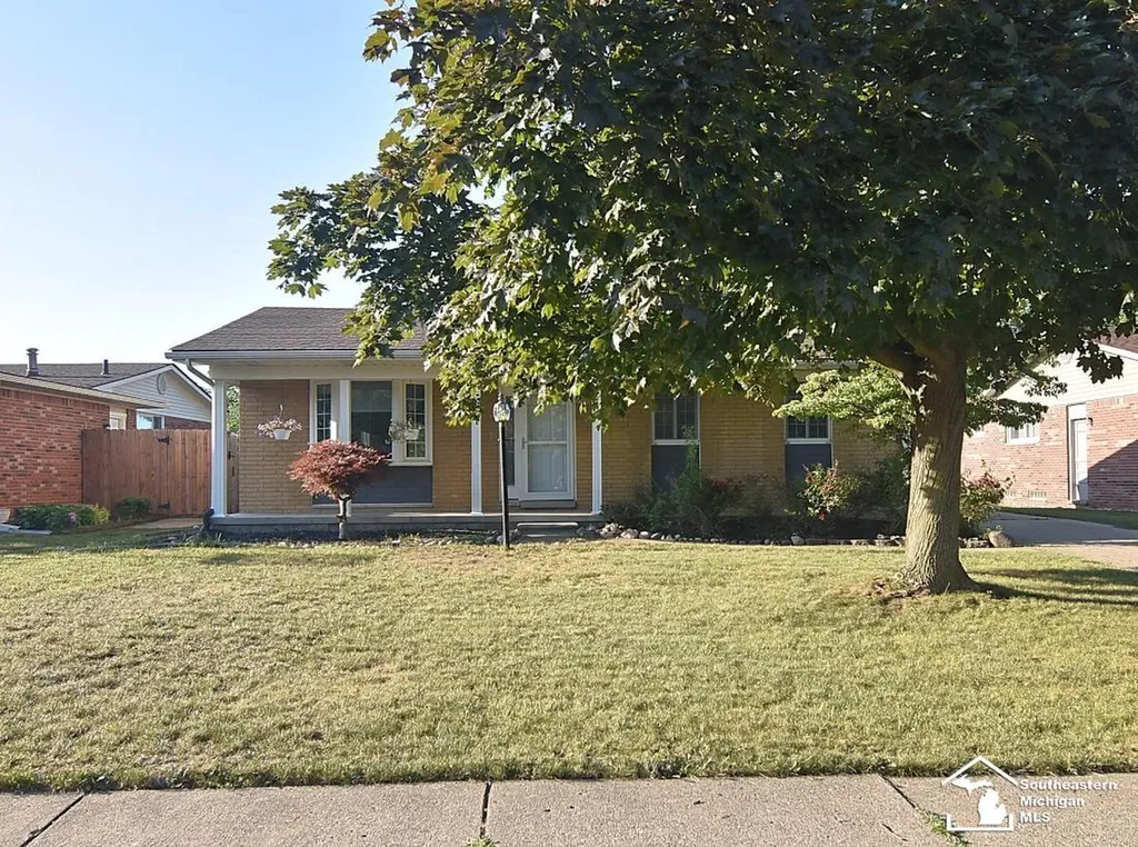 20474 Indiana Avenue Brownstown Charter Township MI 48183