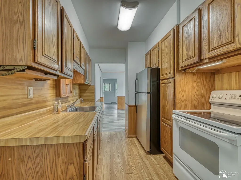 6243 Dallas Road Monroe Charter Township MI 48161
