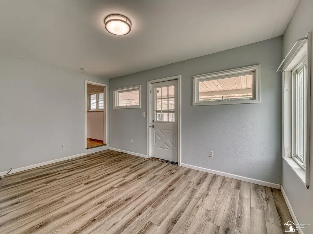 6243 Dallas Road Monroe Charter Township MI 48161