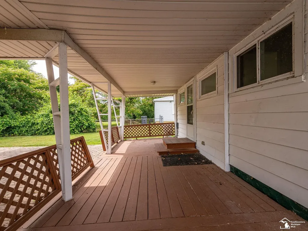 6243 Dallas Road Monroe Charter Township MI 48161