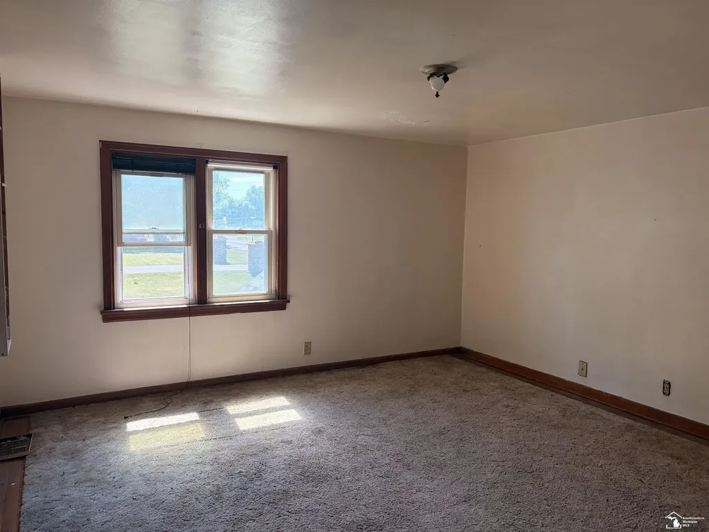 3758 N Dixie Highway Frenchtown Township MI 48162