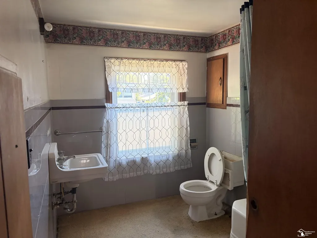3758 N Dixie Highway Frenchtown Township MI 48162