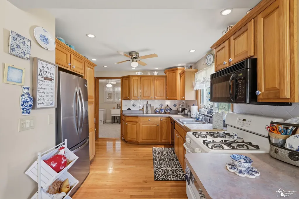 26396 Sibley Road Brownstown Charter Township MI 48174
