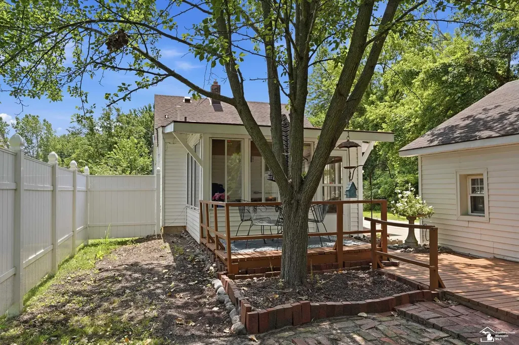 26396 Sibley Road Brownstown Charter Township MI 48174