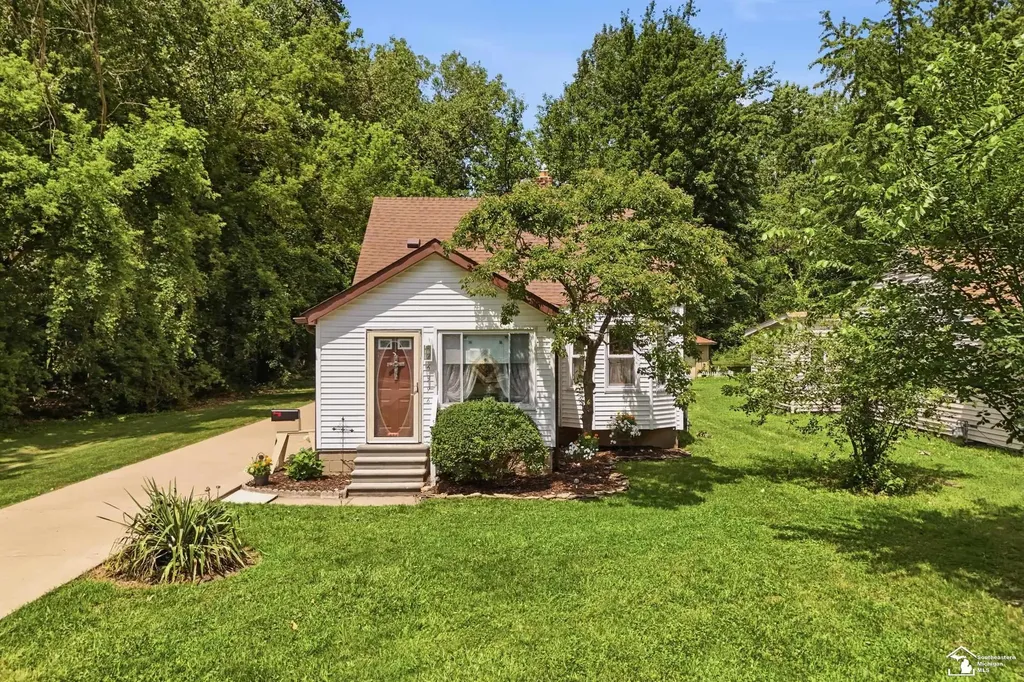 26396 Sibley Road Brownstown Charter Township MI 48174