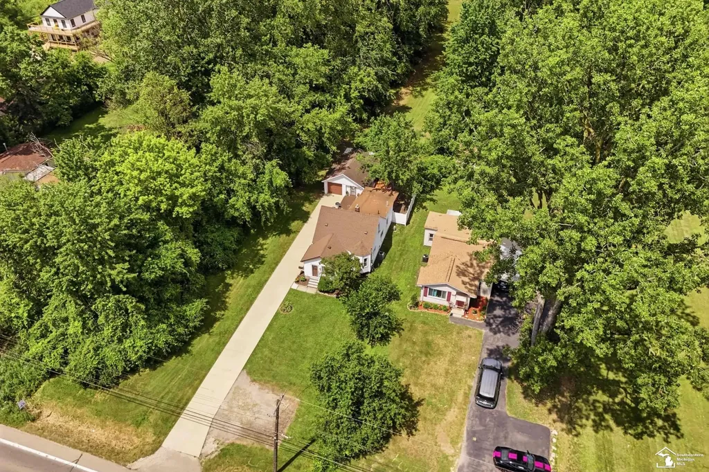 26396 Sibley Road Brownstown Charter Township MI 48174
