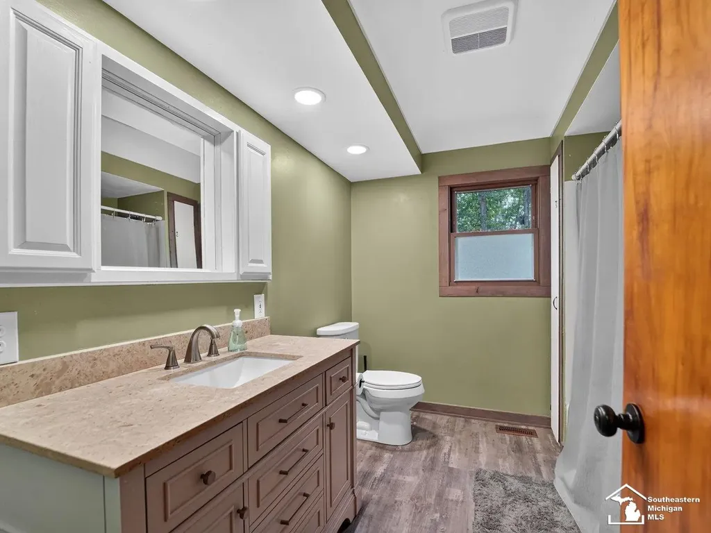 2389 Devonshire Street Ida Township MI 48182