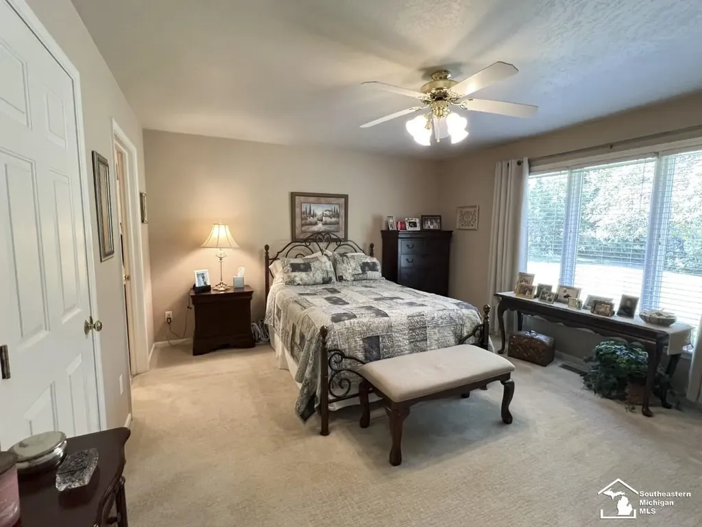 1644 Spruce Court Bedford Township MI 48182