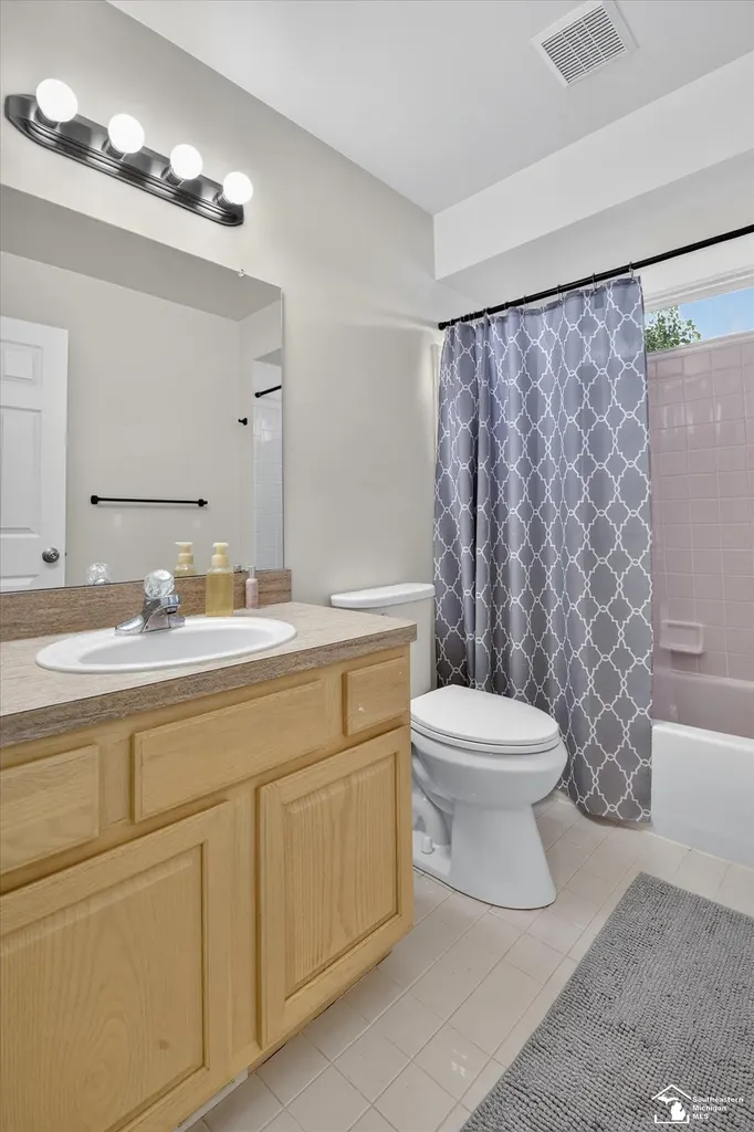 43616 Lotus Drive Canton Charter Township MI 48188