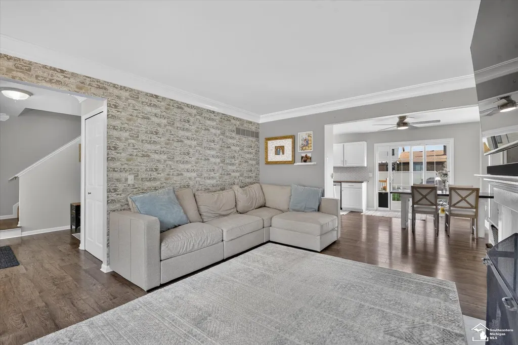43616 Lotus Drive Canton Charter Township MI 48188