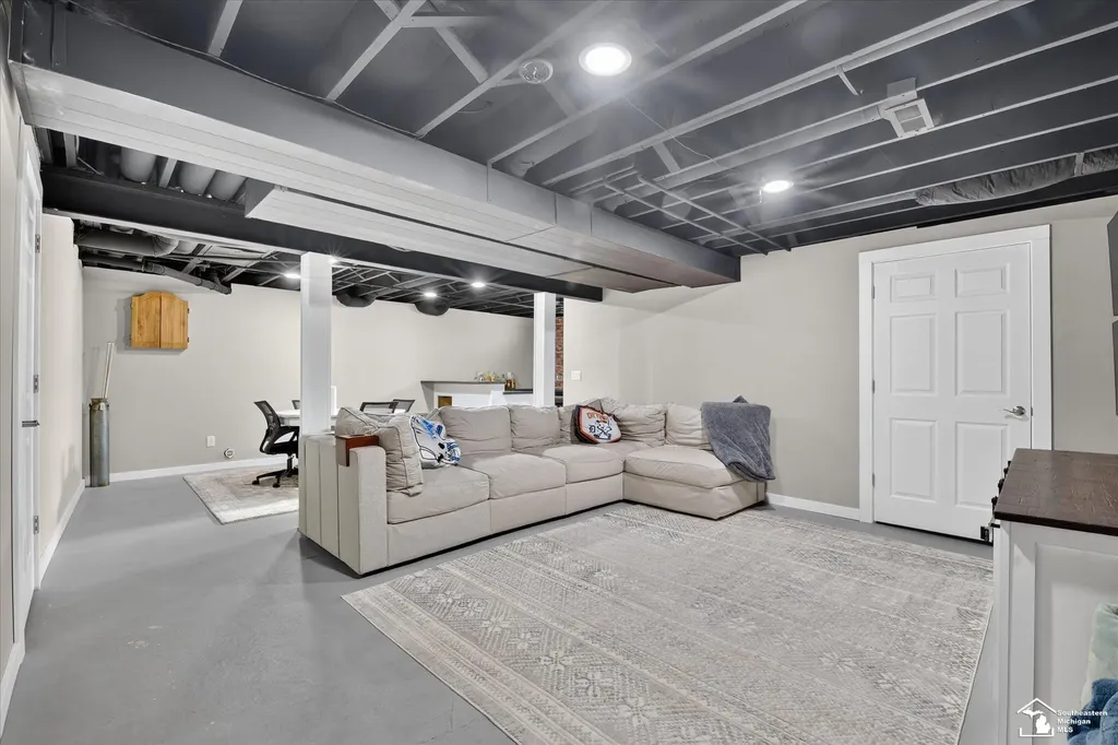 43616 Lotus Drive Canton Charter Township MI 48188