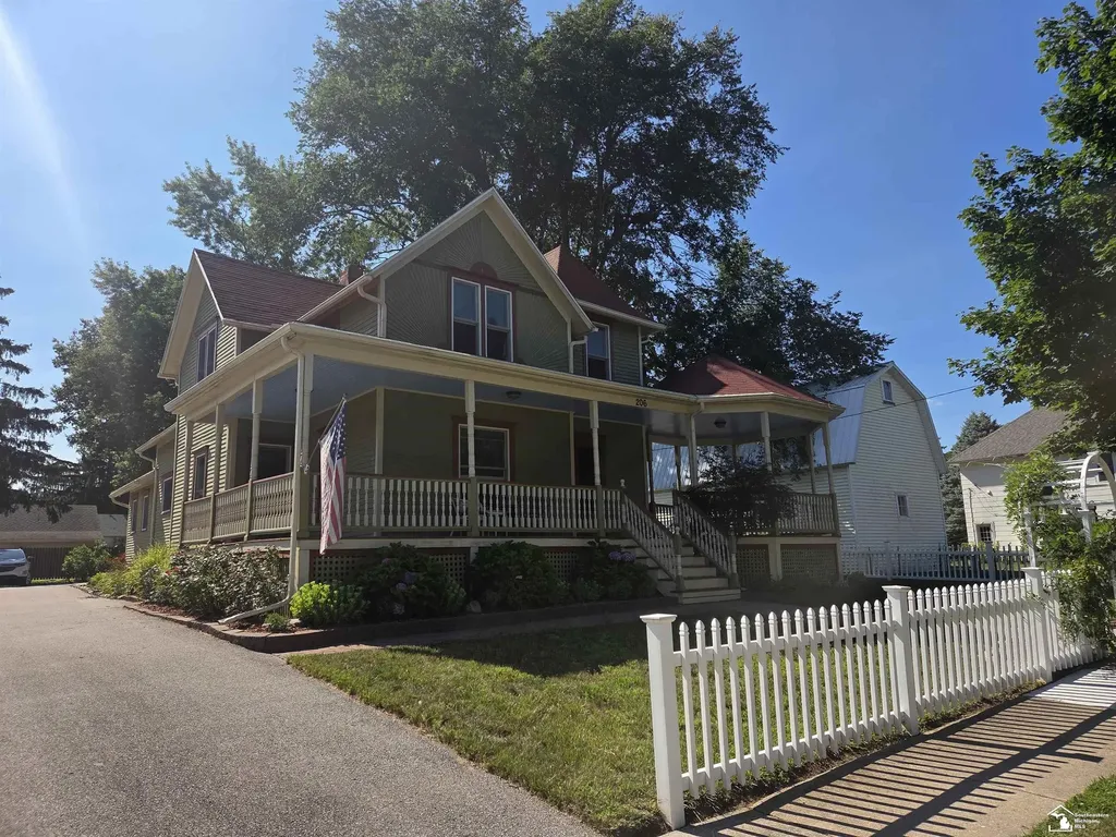 206 Jipson Street Blissfield Village MI 49228
