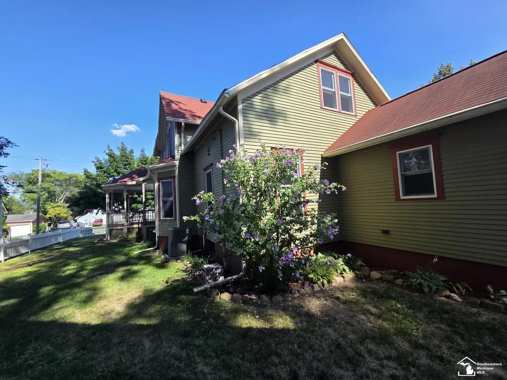 206 Jipson Street Blissfield Village MI 49228