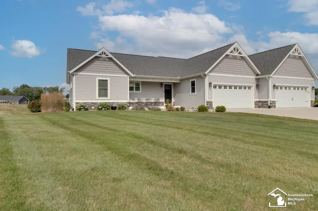 11795 Quail Run Leroy Township MI 49015